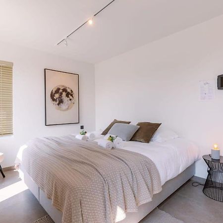 Huswell - Lord - Charming Double Room At Ranch "De Blauwe Zaal" Bruges Exterior foto