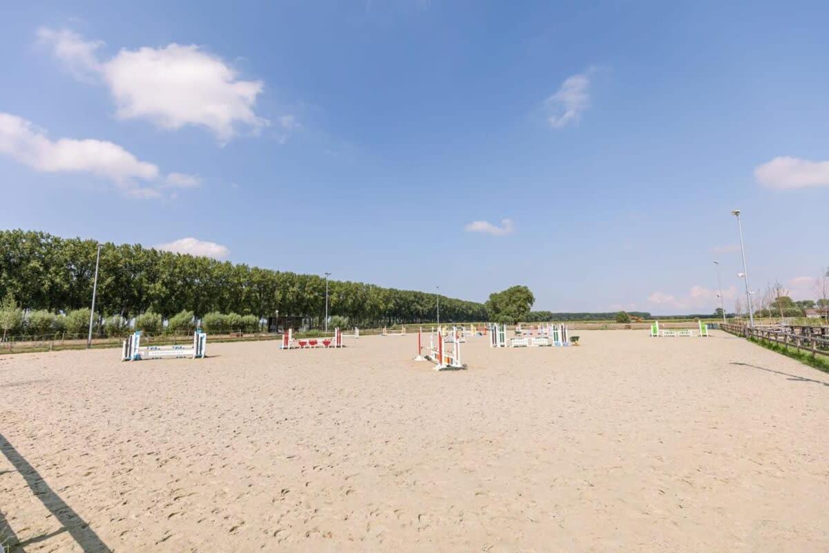 Huswell - Lord - Charming Double Room At Ranch "De Blauwe Zaal" Bruges Exterior foto