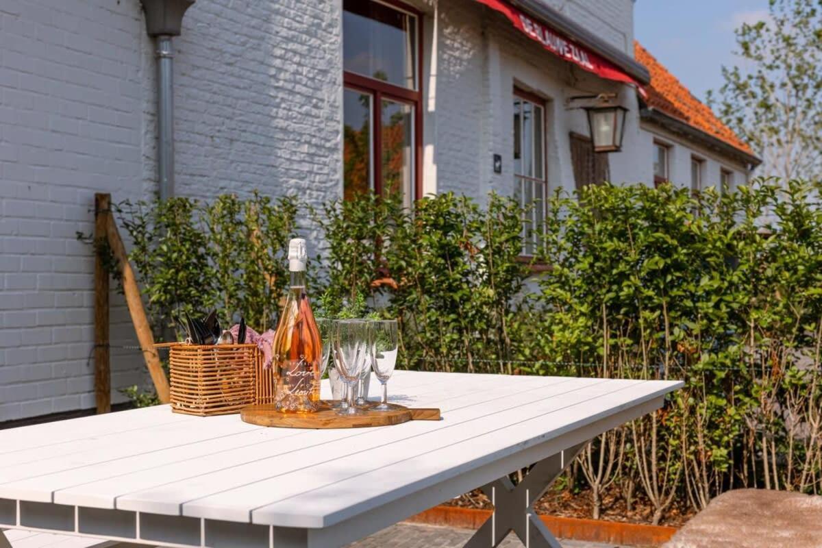 Huswell - Lord - Charming Double Room At Ranch "De Blauwe Zaal" Bruges Exterior foto