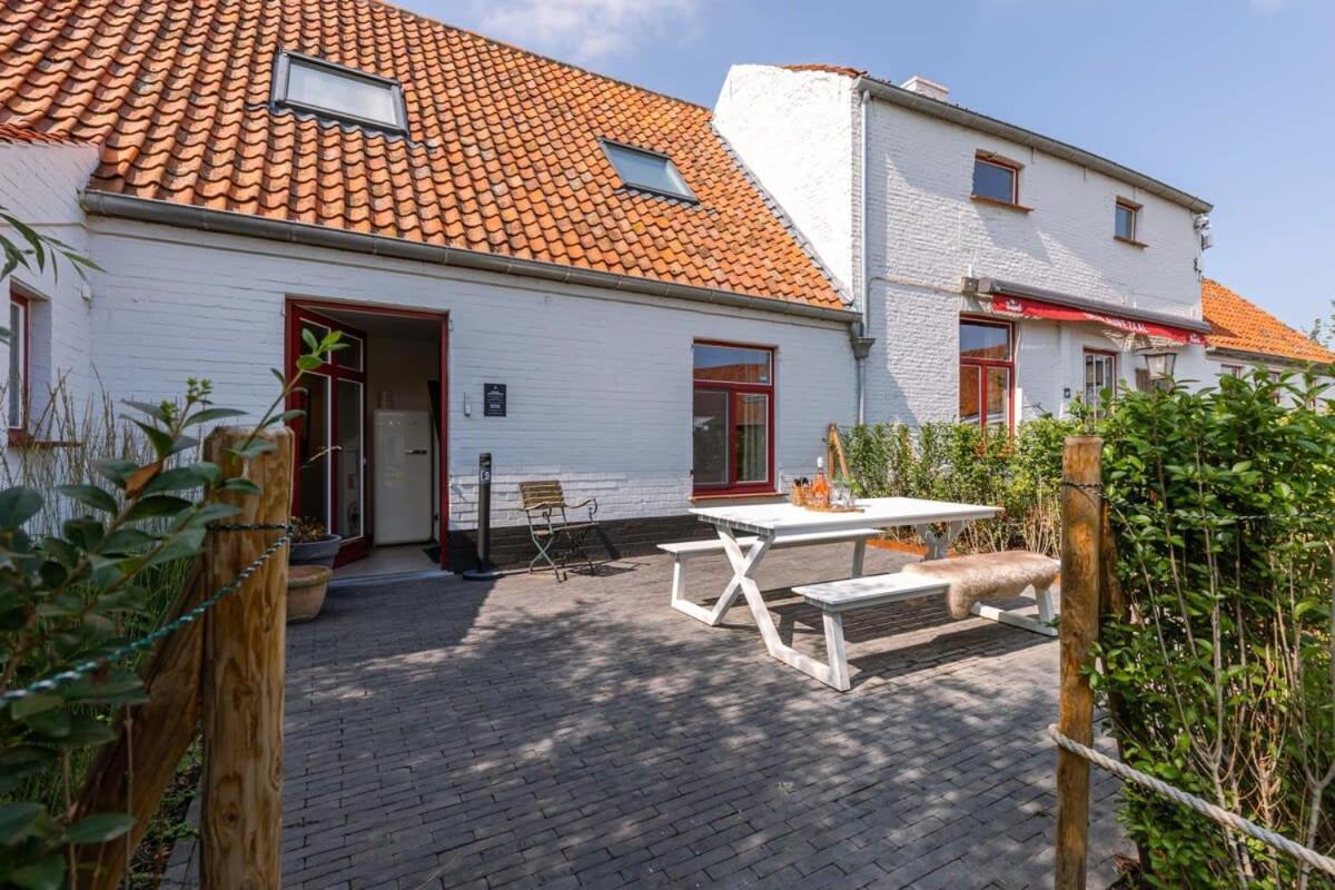 Huswell - Lord - Charming Double Room At Ranch "De Blauwe Zaal" Bruges Exterior foto